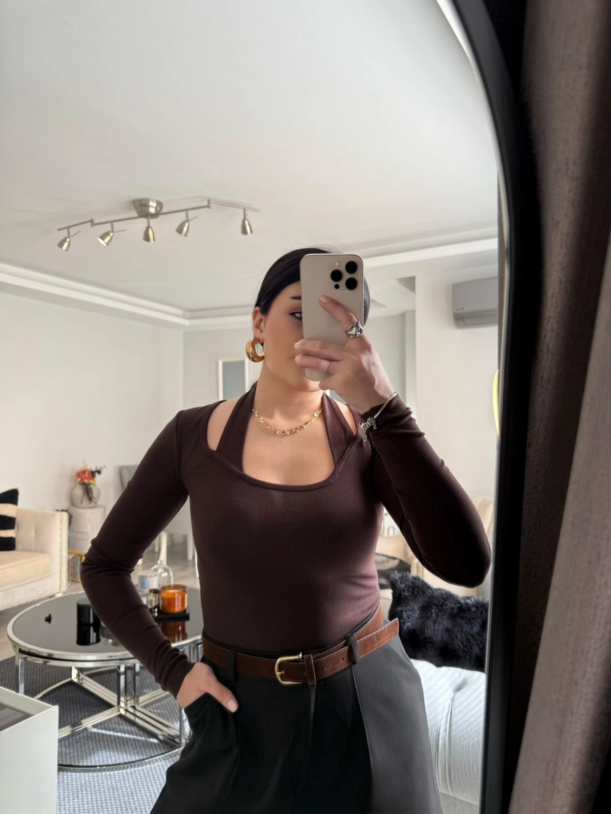 Boyun Detaylı Bluz